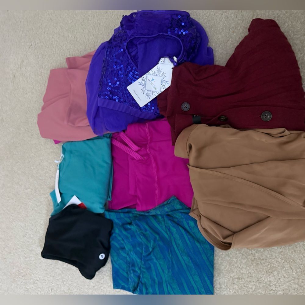 Bundle of 9pieces xl items NWT/NWOT/EUC(reseller box)